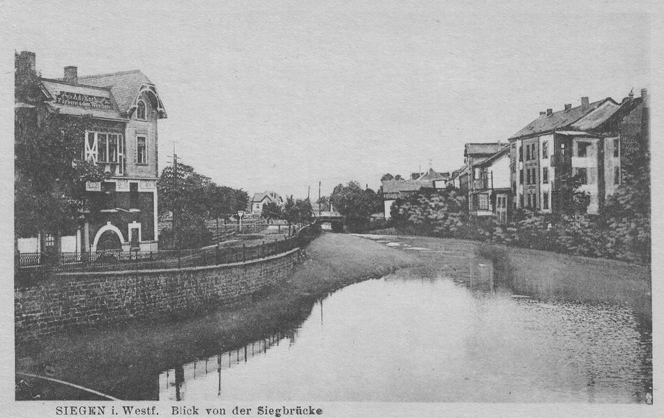 Blick von der Siegbrücke  um 1910 mit Blick auf die Wiesen des Siegufers, über die ab 1968 die &#39;Siegplatte&#39; errichtet werden sollte.