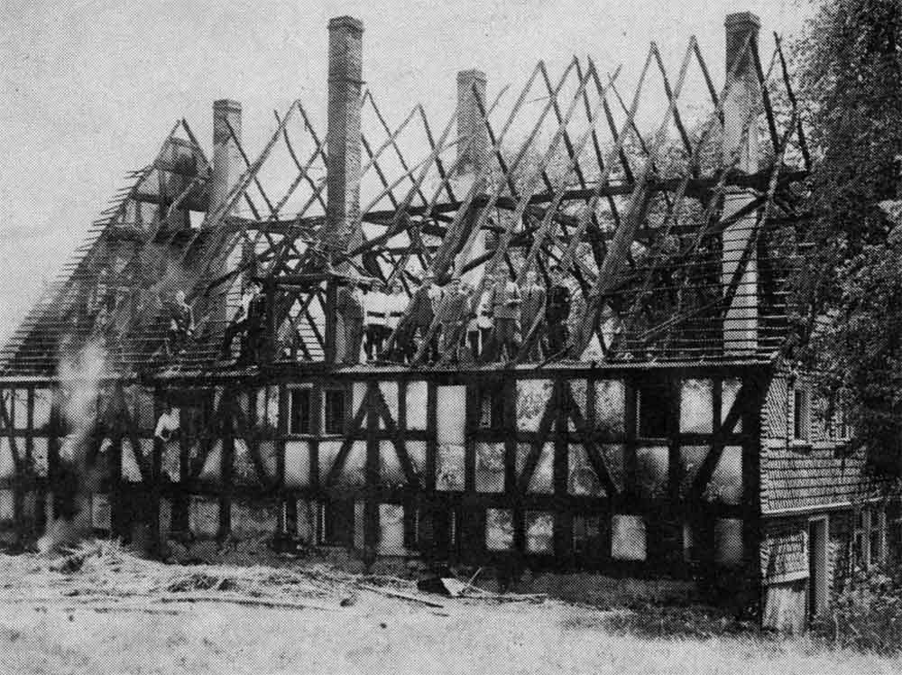 Das Haus an der Hochstraße mit der Hausnummer 18 trug vor dem Brand im Jahr 1942 das vorletzte Strohdach in Dahlbruch